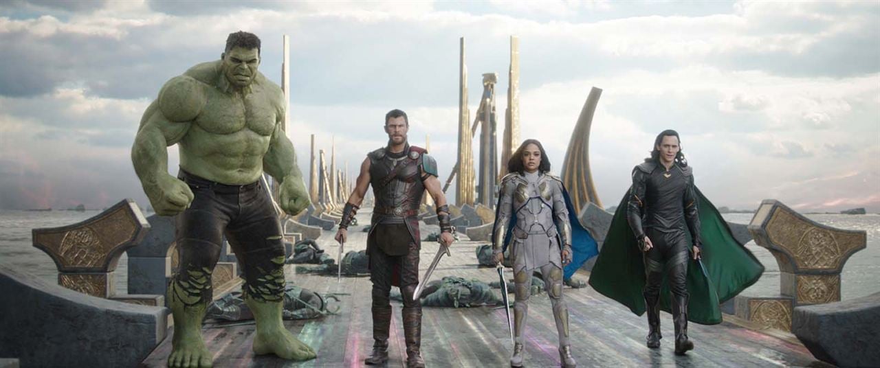 Thor : Ragnarok : Photo Tessa Thompson, Chris Hemsworth, Tom Hiddleston