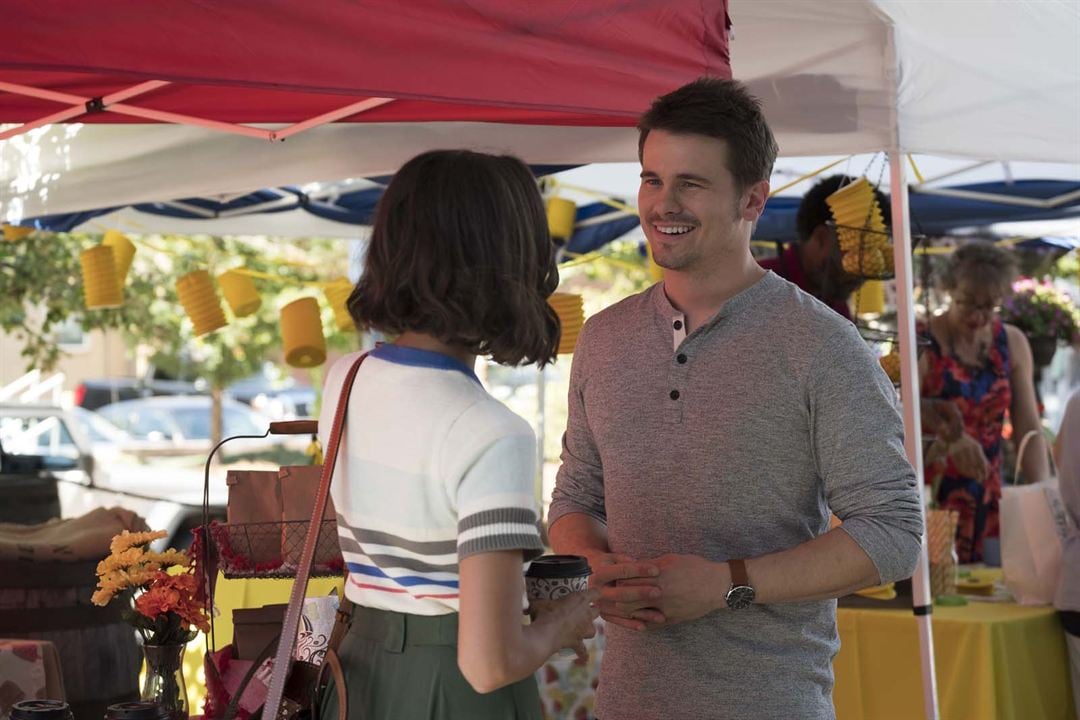 Kevin (Probably) Saves the World : Photo Jason Ritter