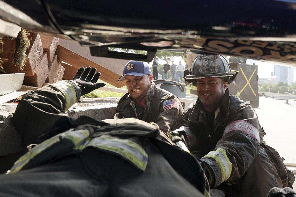 Chicago Fire : Photo Jesse Spencer, Taylor Kinney