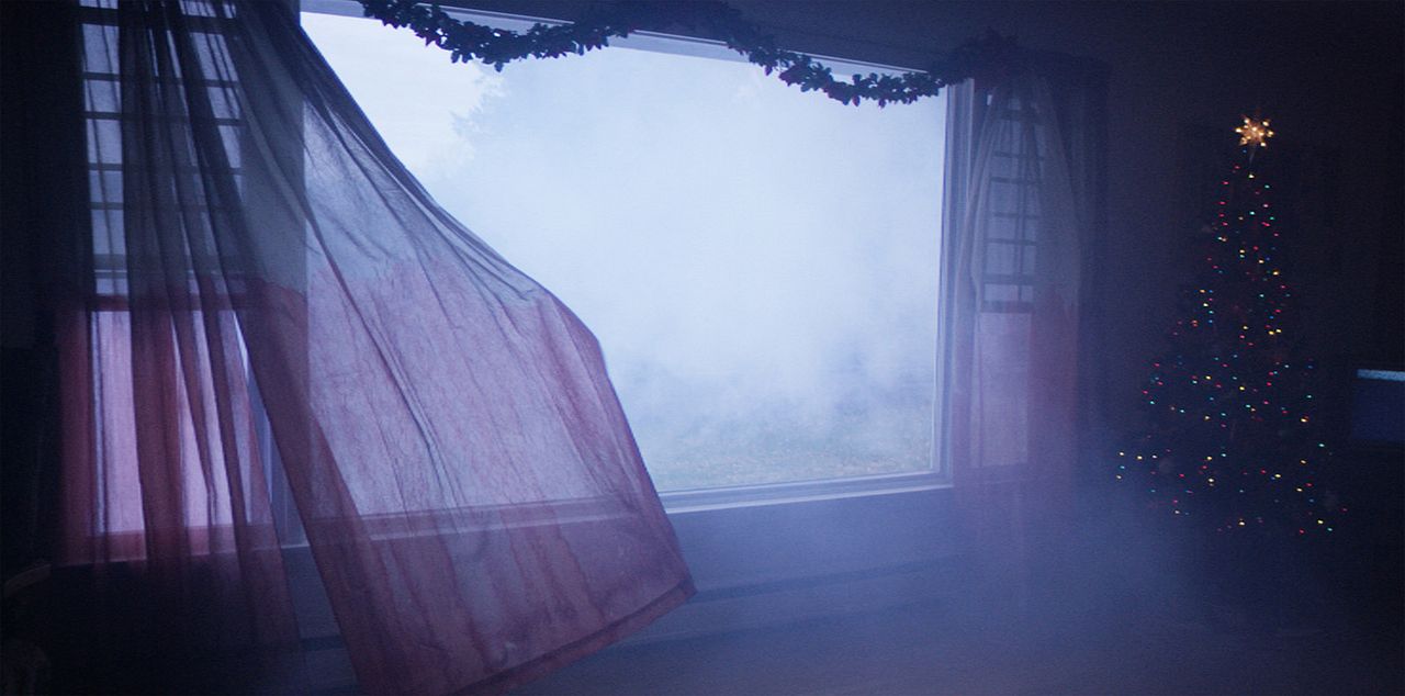 Super Dark Times : Photo