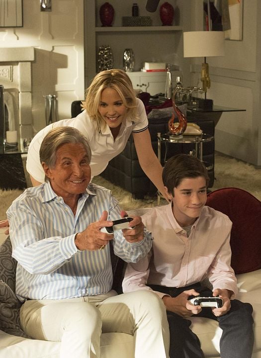 American Housewife (2016) : Photo Daniel DiMaggio, Leslie Bibb, George Hamilton