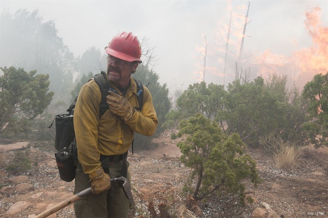 Line of Fire : Photo Josh Brolin