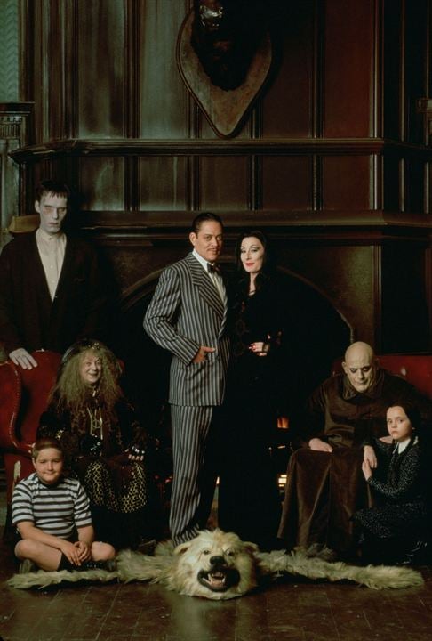 La Famille Addams : Photo Christopher Lloyd, Carel Struycken, Jimmy Workman, Raúl Julia, Anjelica Huston, Christina Ricci, Judith Malina