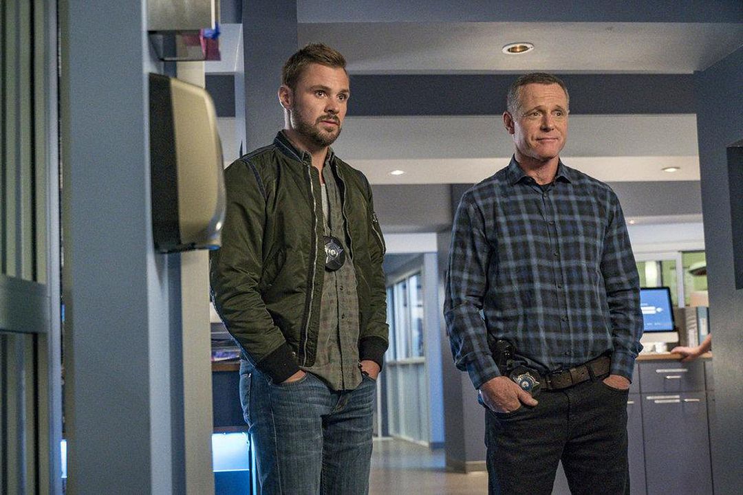 Chicago Police Department : Photo Patrick John Flueger, Jason Beghe