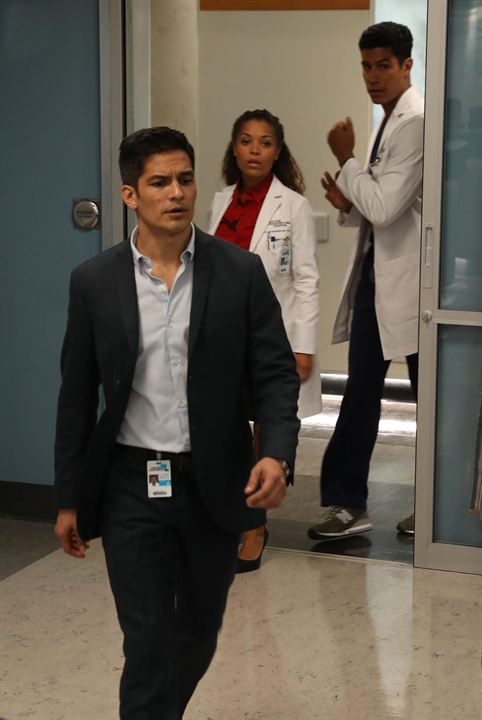 Good Doctor : Photo Antonia Thomas, Chuku Modu, Nicholas Gonzalez