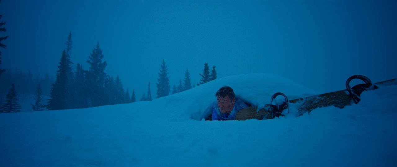 6 Below: Miracle On The Mountain : Photo Josh Hartnett