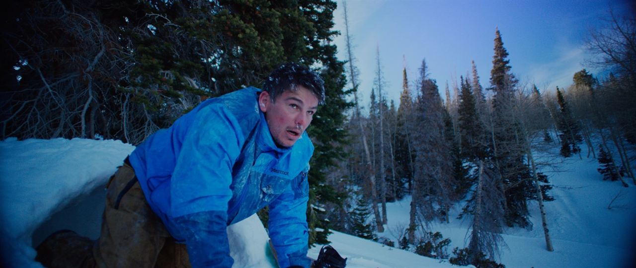 6 Below: Miracle On The Mountain : Photo Josh Hartnett