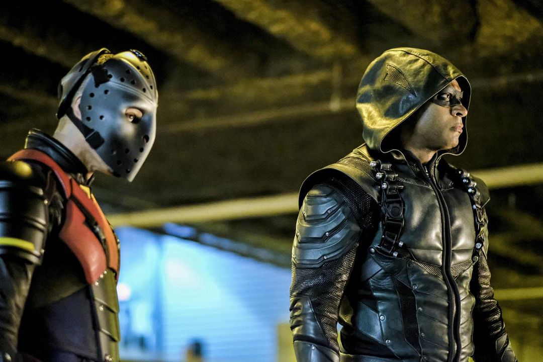 Arrow : Photo David Ramsey, Rick Gonzalez