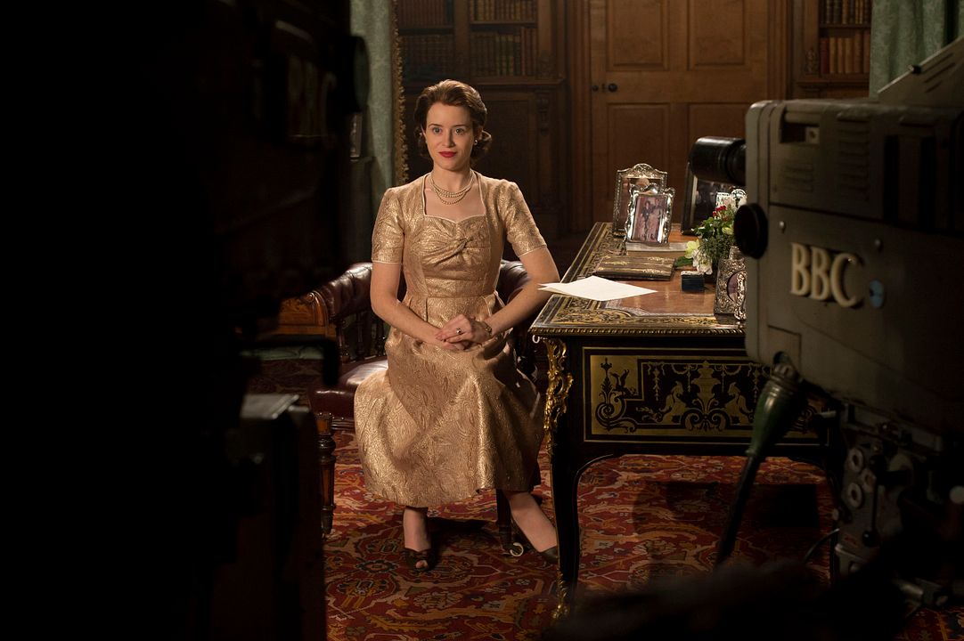 The Crown : Affiche Claire Foy