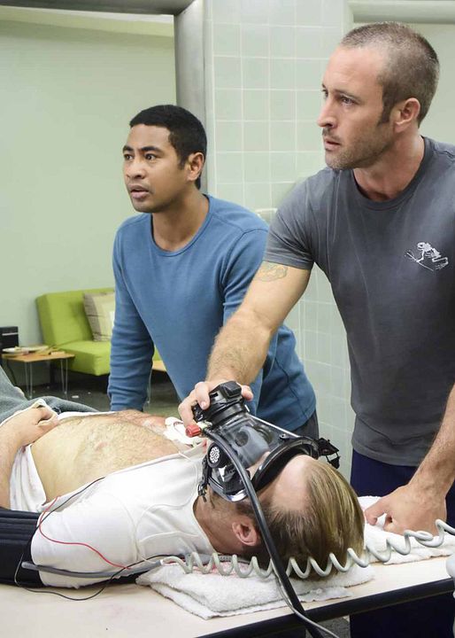Hawaii Five-0 (2010) : Photo Alex O'Loughlin, Beulah Koale