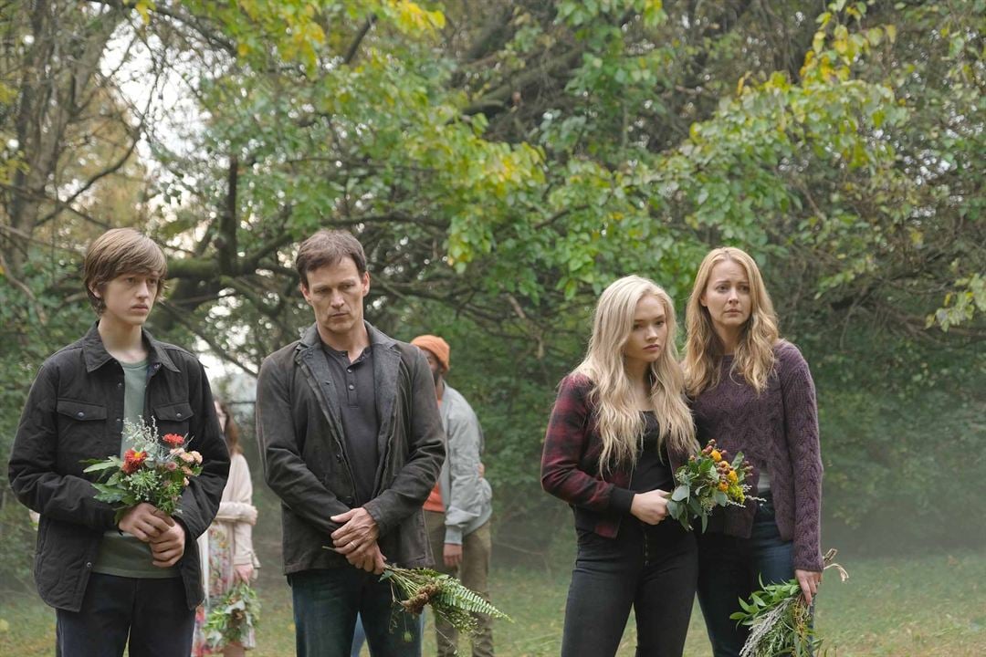The Gifted : Photo Percy Hynes-White, Natalie Alyn Lind, Amy Acker, Stephen Moyer