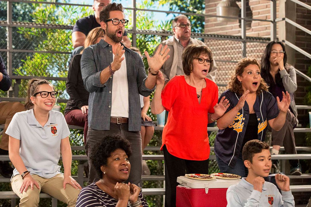 Au fil des jours (2017) : Photo Rita Moreno, Isabella Gomez, Justina Machado, Todd Grinnell