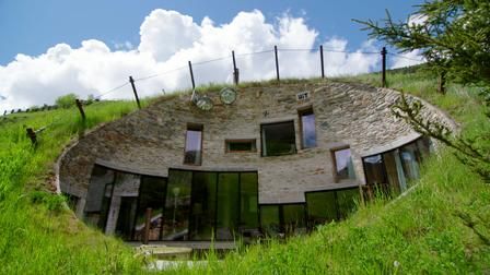 The World's Most Extraordinary Homes : Photo
