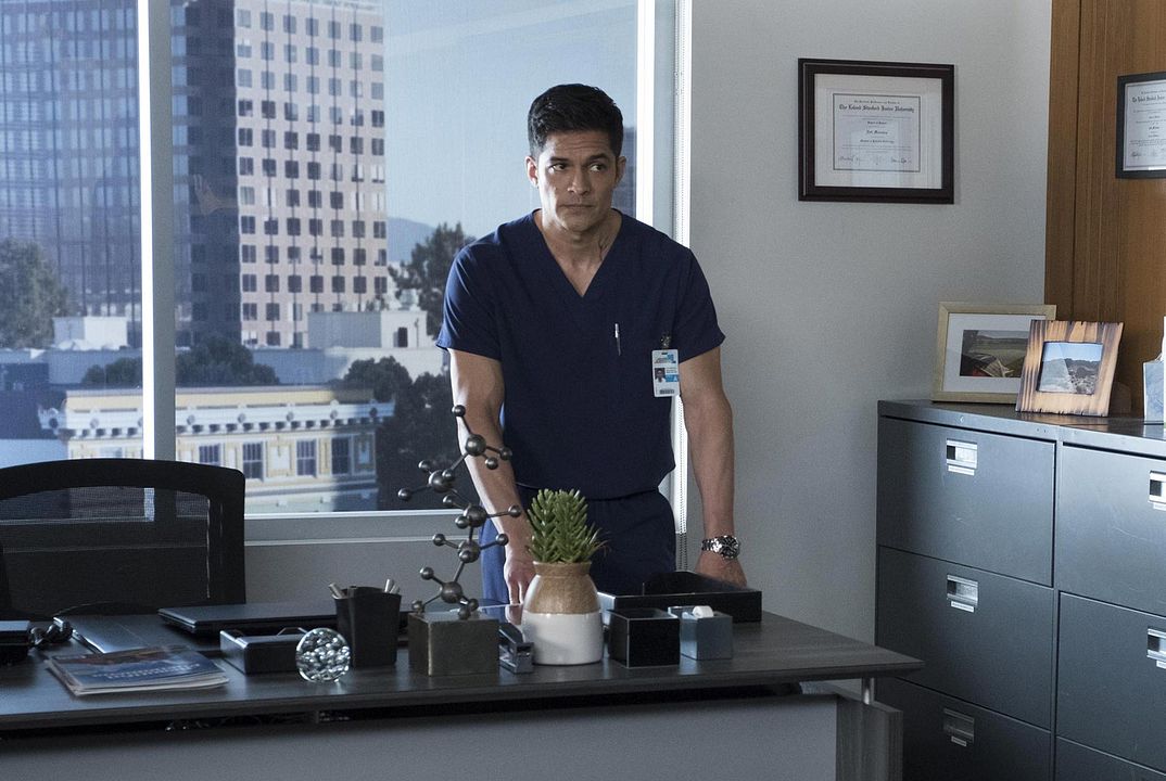 Good Doctor : Photo Nicholas Gonzalez