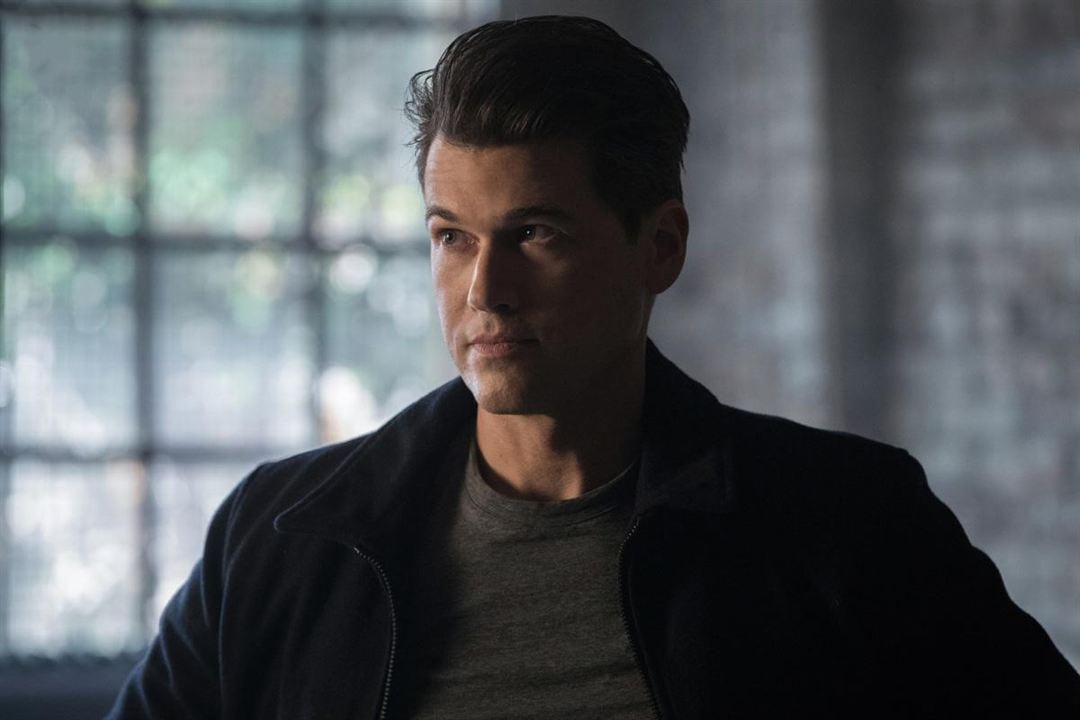 DC's Legends of Tomorrow : Photo Nick Zano