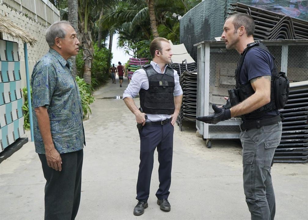 Hawaii Five-0 (2010) : Photo Dennis Chun, Alex O'Loughlin, Scott Caan