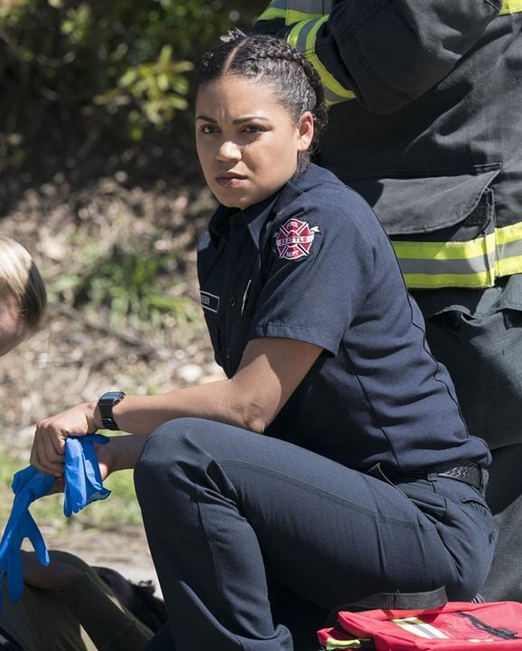 Grey's Anatomy : Station 19 : Photo Barrett Doss