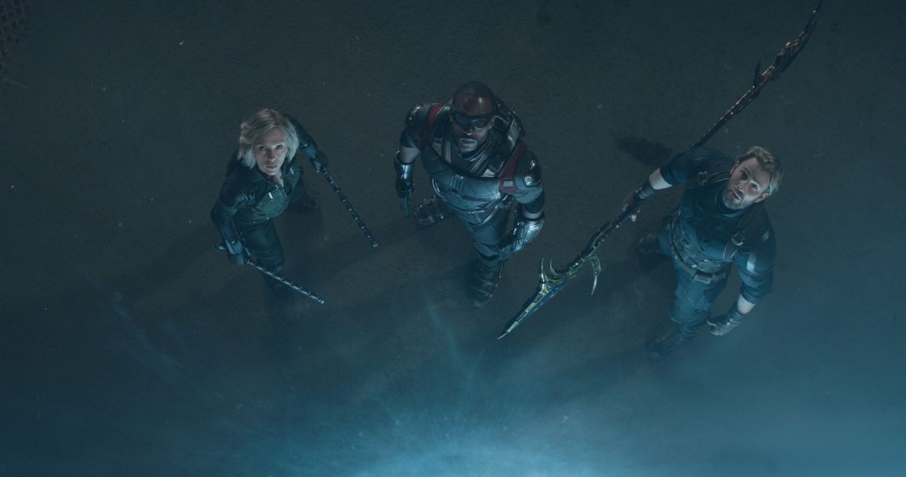 Avengers: Infinity War : Photo Scarlett Johansson, Chris Evans, Anthony Mackie