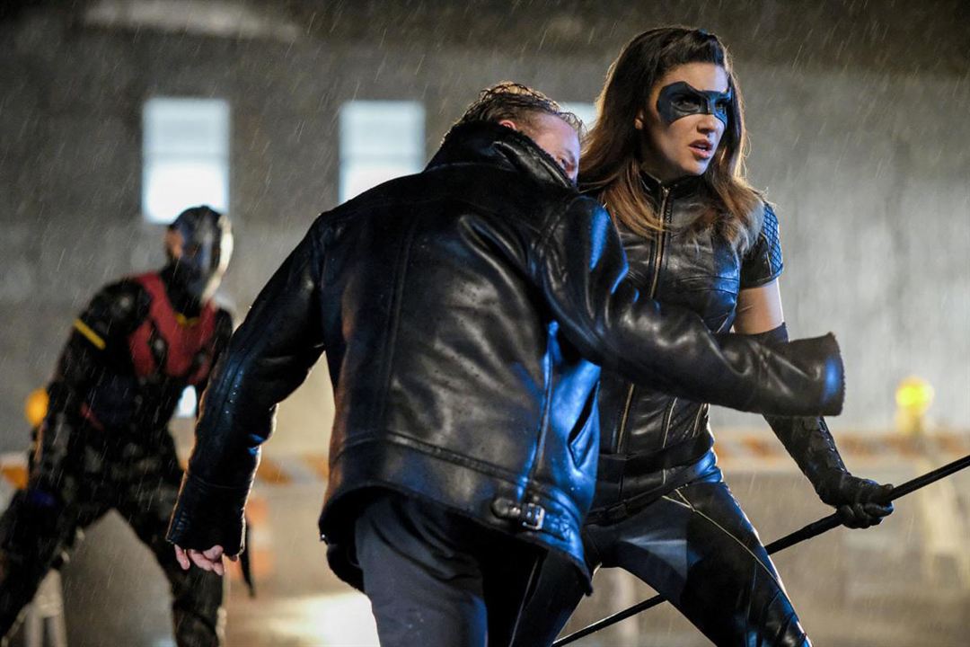 Arrow : Affiche Juliana Harkavy, Rick Gonzales