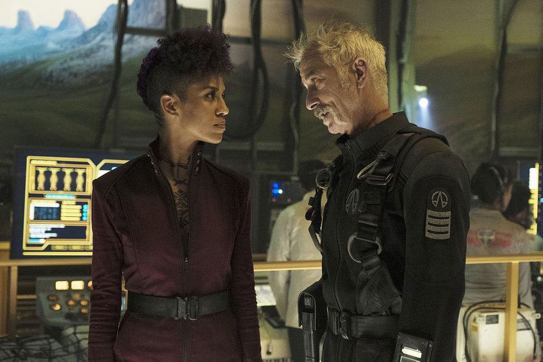 The Expanse : Photo Dominique Tipper, David Strathairn