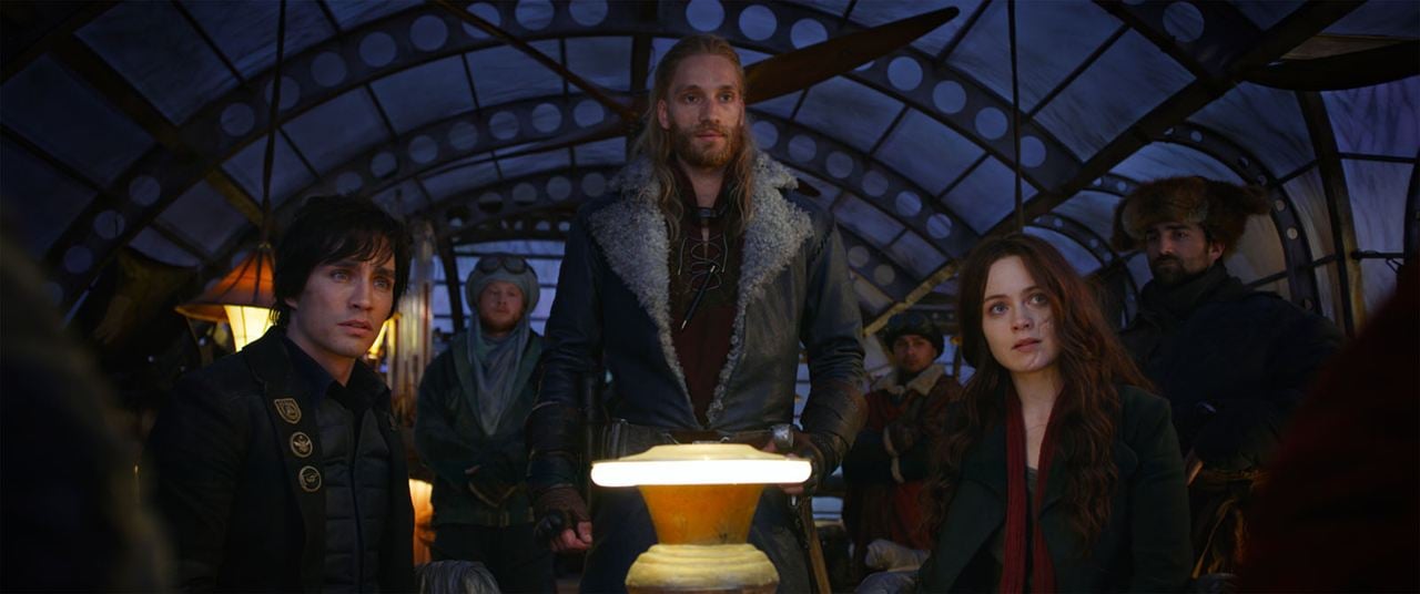 Mortal Engines : Photo Robert Sheehan, Aaron Jackson, Hera Hilmar