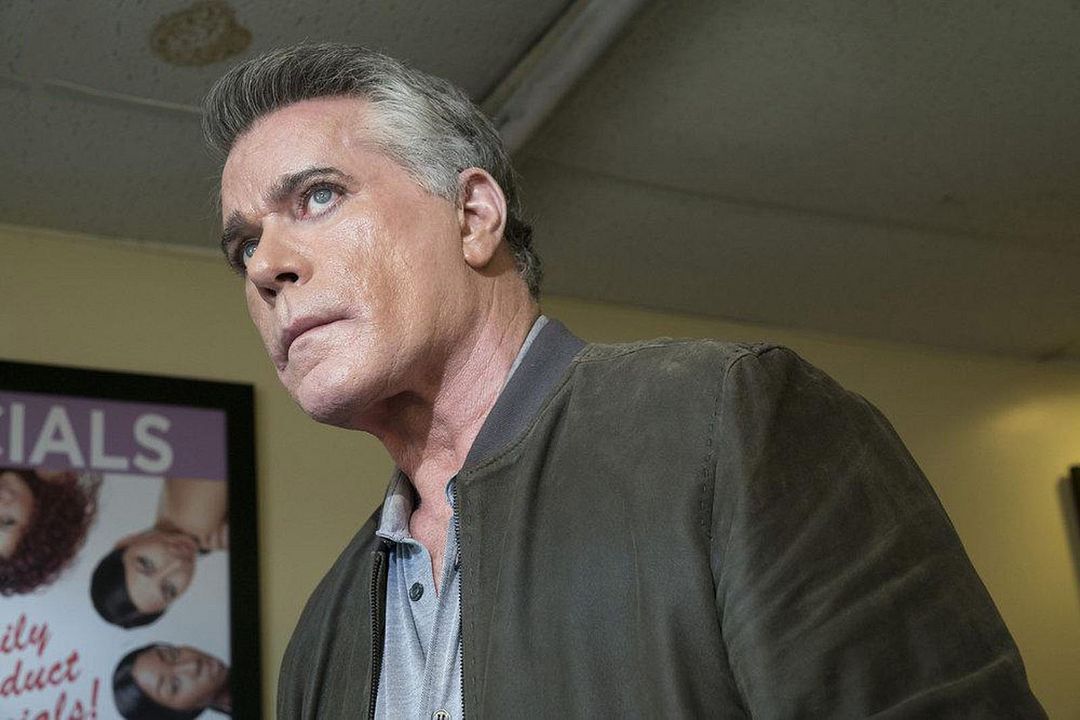 Shades of Blue : une flic entre deux feux : Photo Ray Liotta