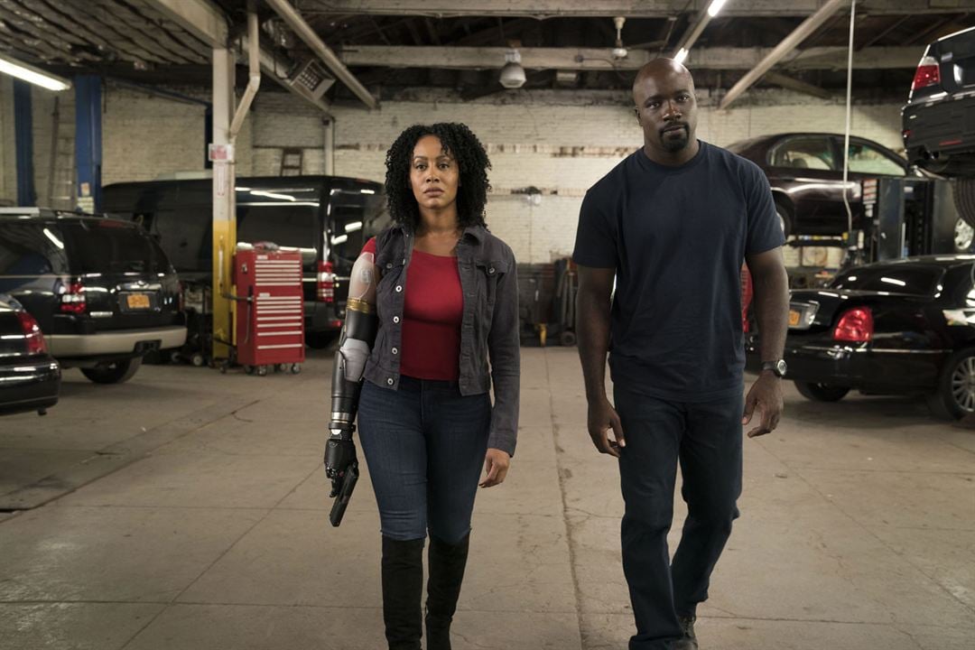 Marvel's Luke Cage : Photo Simone Missick, Mike Colter