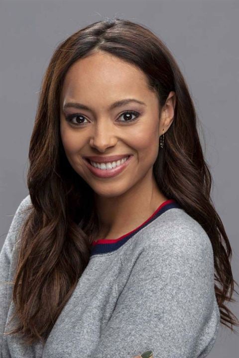 Photo Amber Stevens West