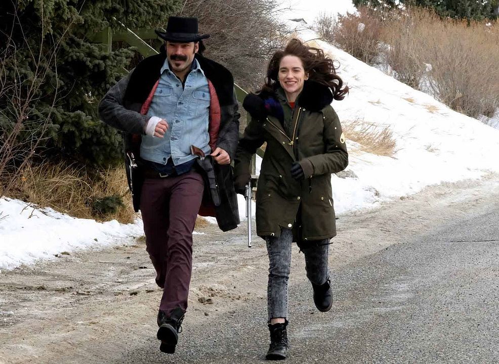 Wynonna Earp : Photo Tim Rozon, Melanie Scrofano