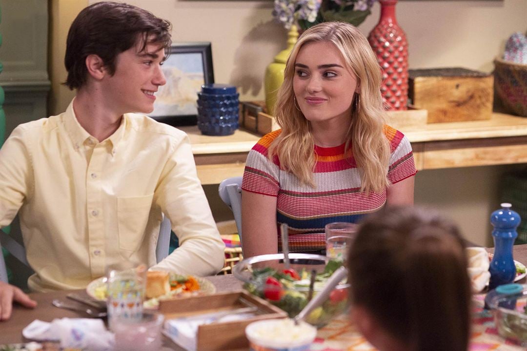 American Housewife (2016) : Photo Meg Donnelly, Daniel DiMaggio