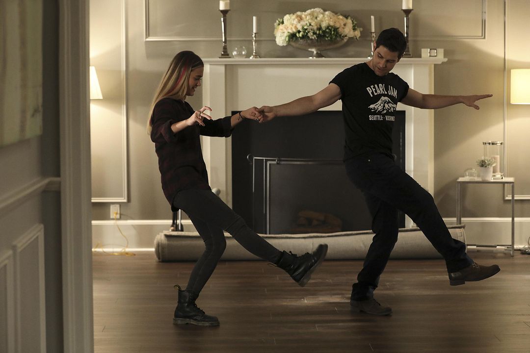 A Million Little Things : Photo David Giuntoli, Lizzy Greene