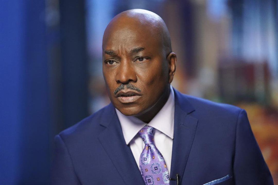 Black Lightning : Photo Clifton Powell