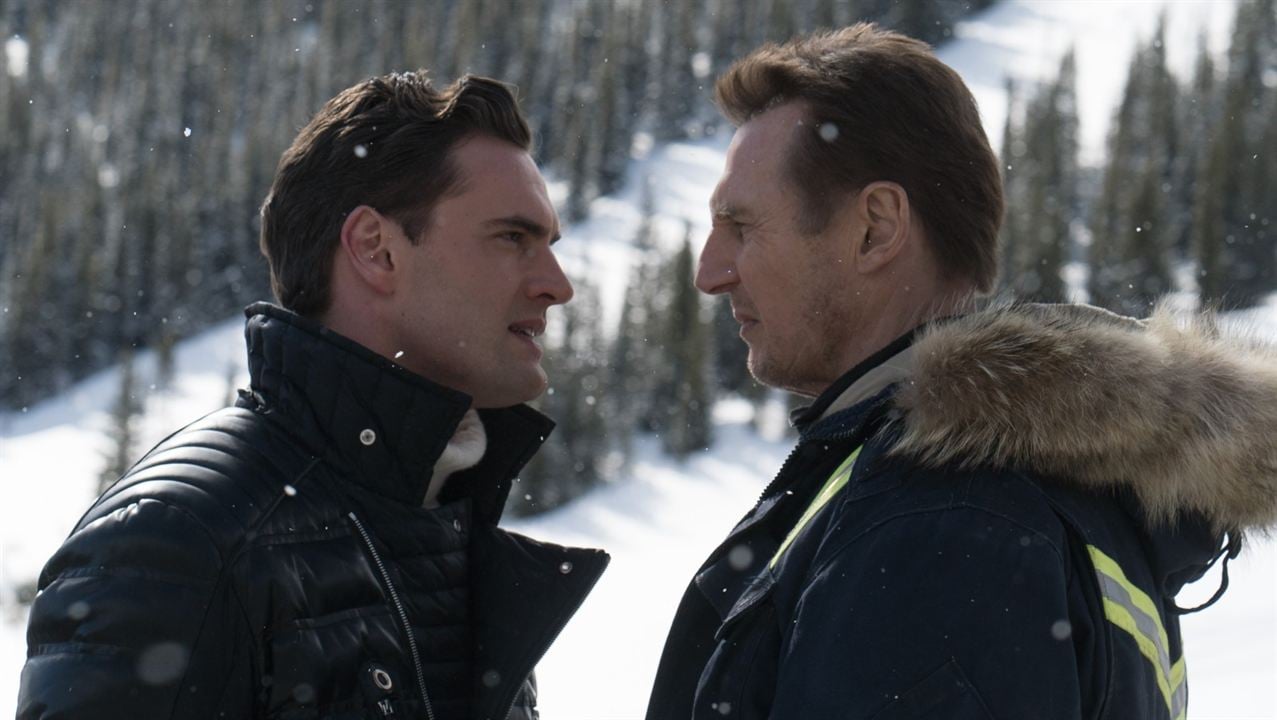 Sang froid : Photo Liam Neeson, Tom Bateman