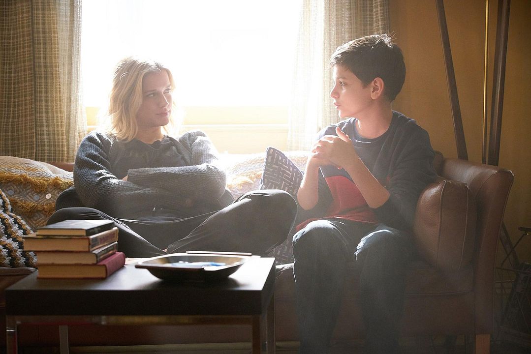 You : Photo Elizabeth Lail