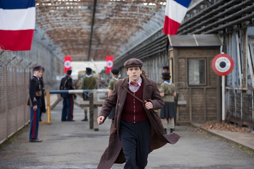 Resistance : Photo Jesse Eisenberg