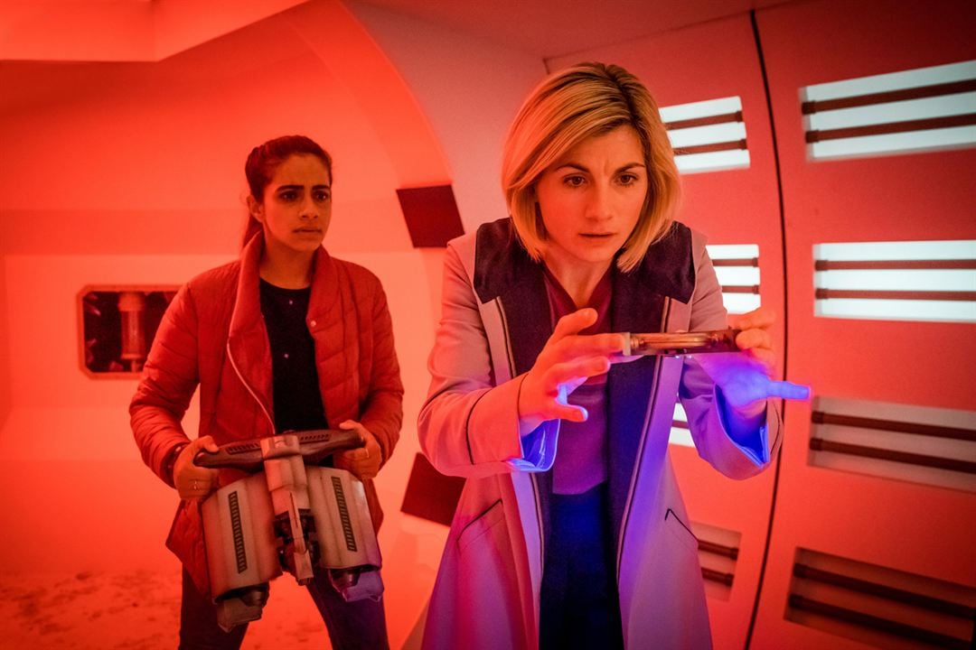 Doctor Who (2005) : Photo Jodie Whittaker, Mandip Gill