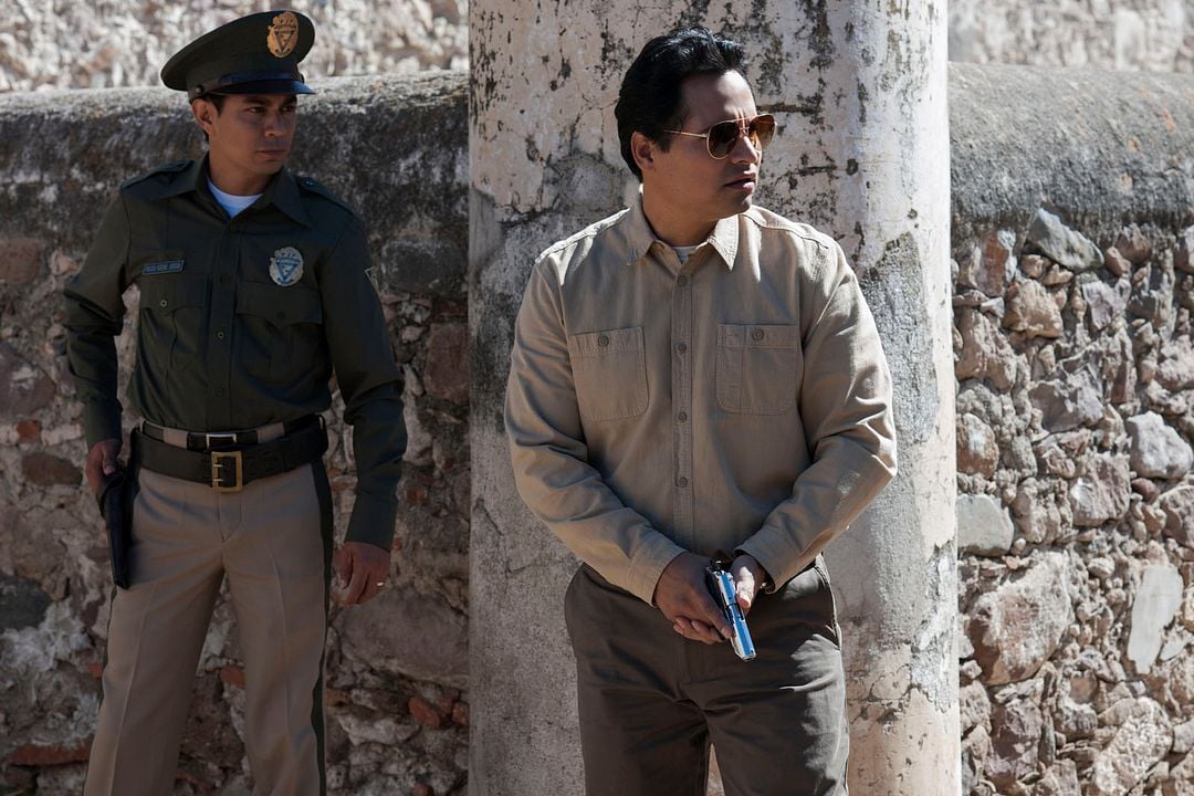 Narcos: Mexico : Photo Michael Peña