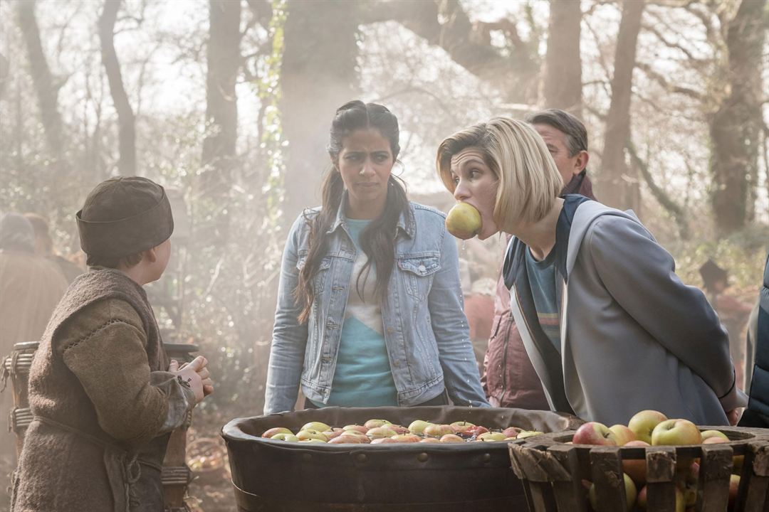 Doctor Who (2005) : Photo Mandip Gill, Bradley Walsh (II), Jodie Whittaker