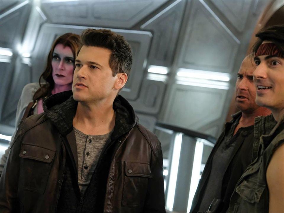 DC's Legends of Tomorrow : Photo Dominic Purcell, Brandon Routh, Nick Zano