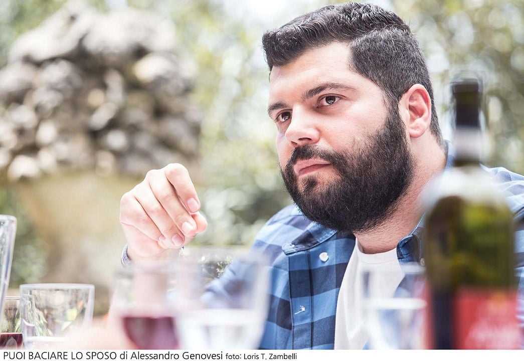 Tu peux embrasser le marié : Photo Salvatore Esposito