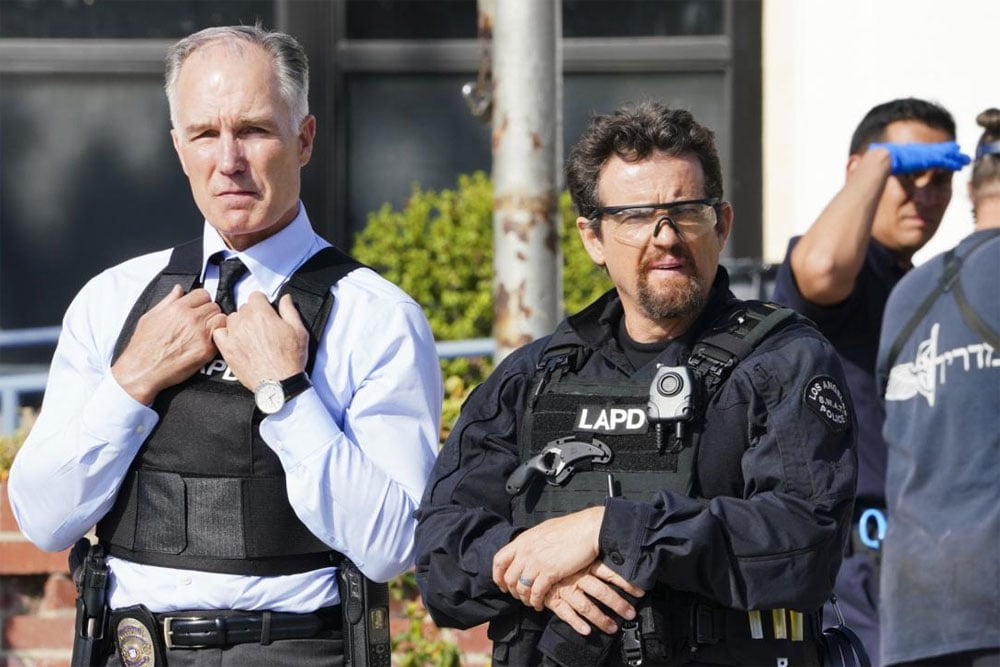 S.W.A.T. (2017) : Photo Patrick St. Esprit, Louis Ferreira