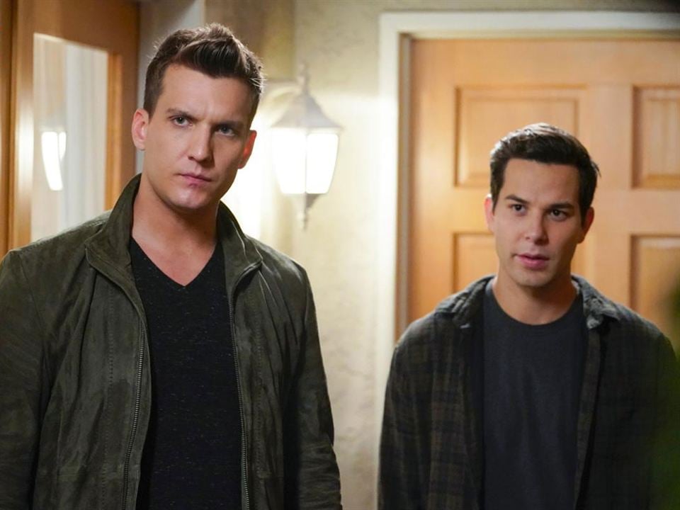 Crazy Ex-Girlfriend : Photo Skylar Astin, Scott Michael Foster