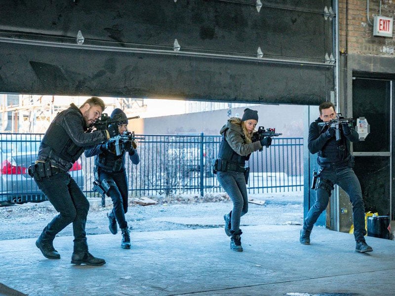 Chicago Police Department : Photo Jesse Lee Soffer, Marina Squerciati, Patrick John Flueger, Tracy Spiridakos