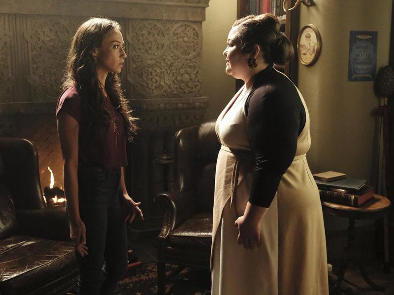 The Magicians : Photo Stella Maeve, Jolene Purdy