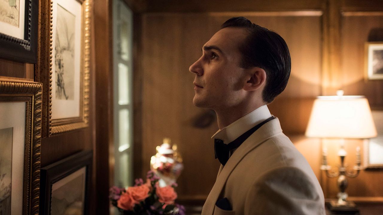 Indian Summers : Photo Henry Lloyd-Hughes