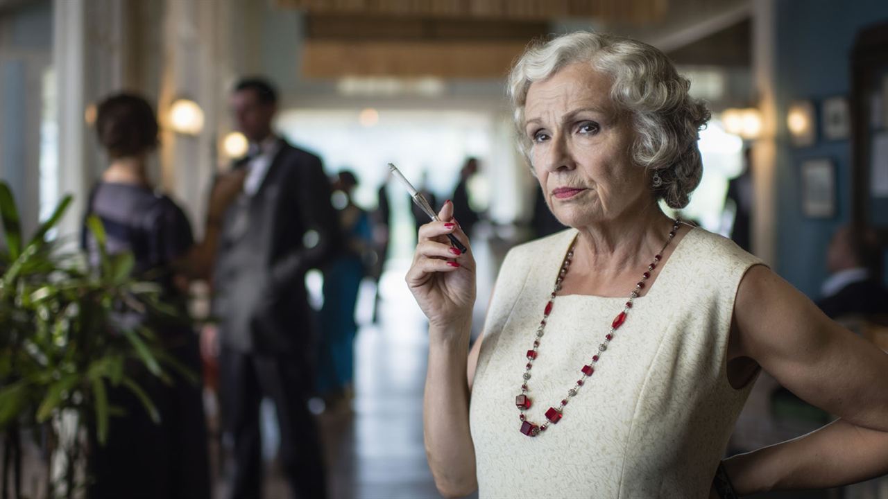 Indian Summers : Photo Julie Walters