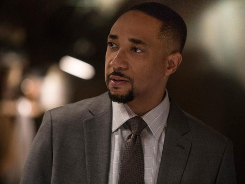 Black Lightning : Photo Damon Gupton