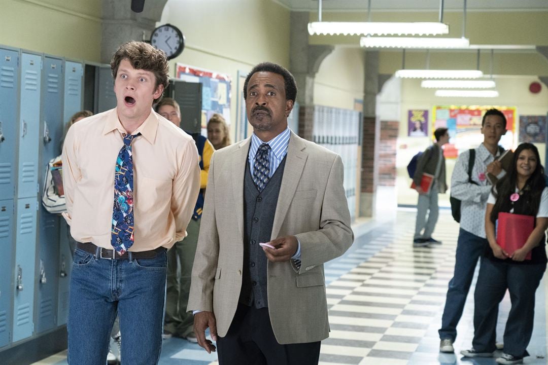 Schooled : Photo Tim Meadows, Brett Dier