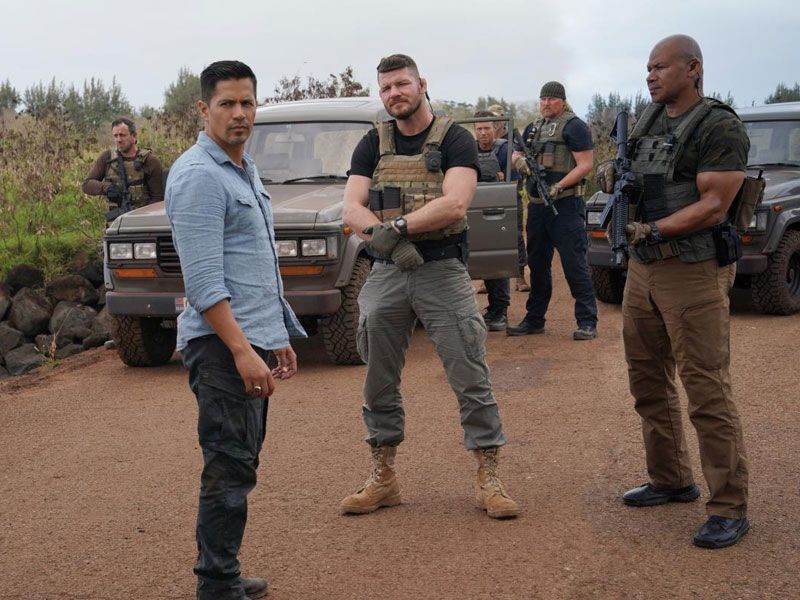 Magnum (2018) : Photo Michael Bisping, Jay Hernandez, Brennan Dyson