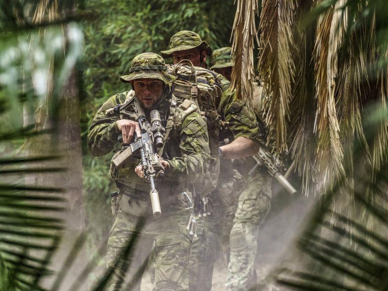 SEAL Team : Photo Max Thieriot